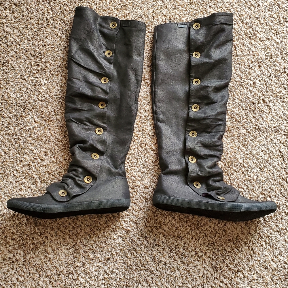 Blowfish boots